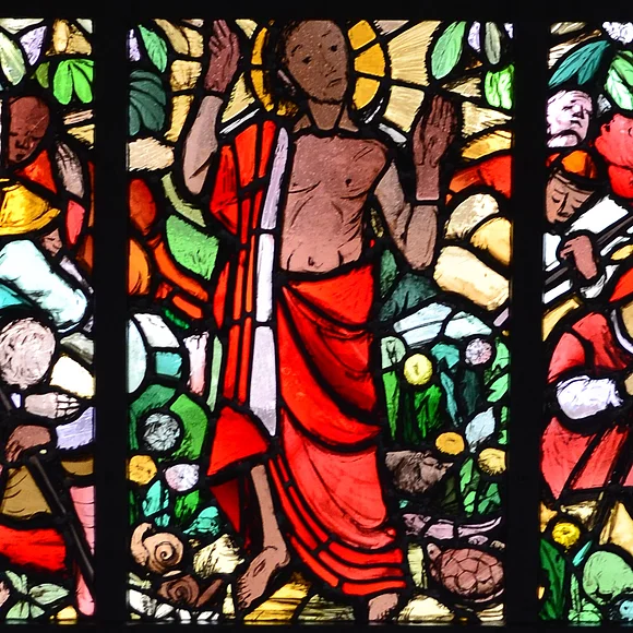 St. Nikolauskirche zu Dornstadt: Auferstehungsfenster an Nordseite St. Nikolauskirche zu Dornstadt: Auferstehungsfenster an Nordseite